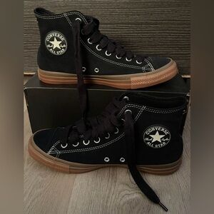 Converse Chuck Taylor All Star Suede High Top Sneakers - Women’s 10.5/Men’s 8.5